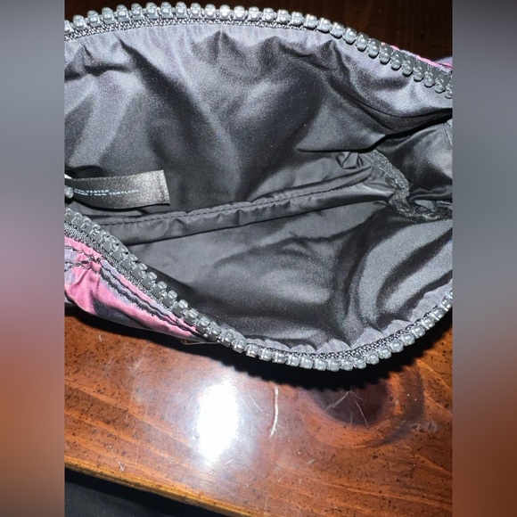 Marc Jacobs makeup bag - Picture 2 of 2